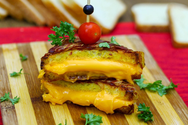 Bacon Wrapped Grilled Cheese Recipe Video and Step by Step Tutorial - Easy Lunch Ideas