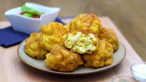 These Fried Mac and Cheese Bites Are So Addictive, They Should Come With A Warning | DIY Joy Projects and Crafts Ideas
