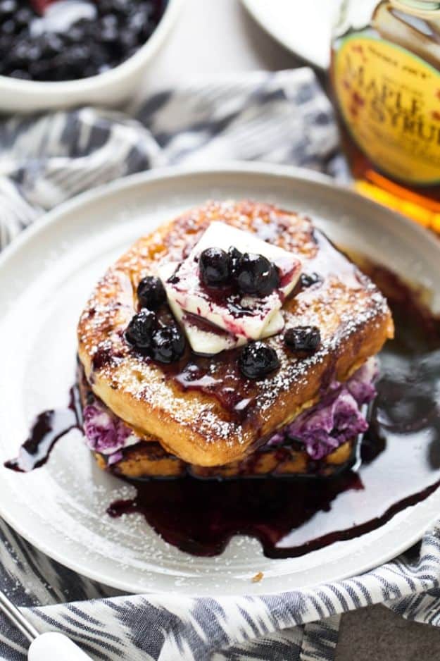 French Toast Recipes - Blueberry Cream Cheese Stuffed French Toast - Best Brunch Bites and Breakfast Ideas for French Toast - Stuffed, Baked and Creme Brulee Toasts With Fruit - Healthy Sugar Free, Gluten Free and Keto Versions - Casserole Ideas for Parties and Feeding A Crowd, Sticks and Overnight Prep - How To Make French Toast Perfectly, Classic Powdered Sugar French Toast Recipe #breakfast #frenchtoast