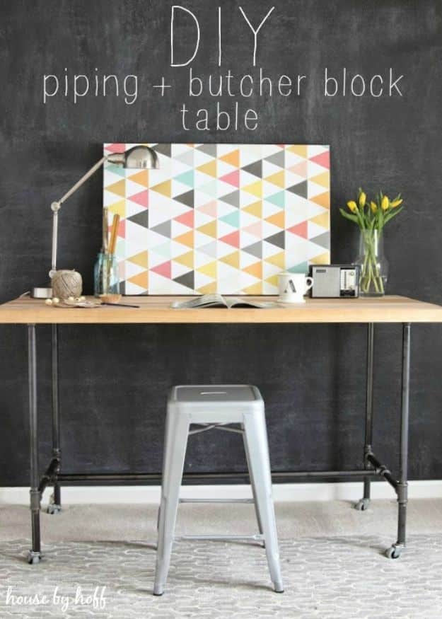 DIY Desks - Rolling Pipe Desk - Easy To Make Do It Yourself Desk Projects With Step by Step tutorials - Rustic Wood Pallet, Farmhouse Style Furniture, Modern Design and Upcycling Makeover Project Plans - Standing Computer Desks, Ideas for Small Spaces and Home Office - Cheap Desks With Built In Organization, With Storage, With Hutch and Filing Cabinets 