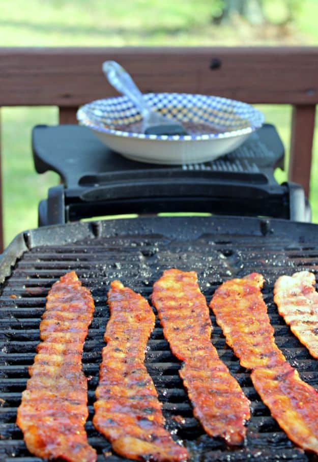Bacon Recipes - Barbecue Glazed Bacon - Best Ideas for A Bacon Recipe - Candied Bacon, Baked Bacon In The Oven, Dishes to Have Bacon for Dinner, Appetizers, Easy and Healthy Bacon Tips - Chicken and Asparagus Dishes, Snacks, Lunches and Even Desserts http://diyjoy.com/best-bacon-recipes