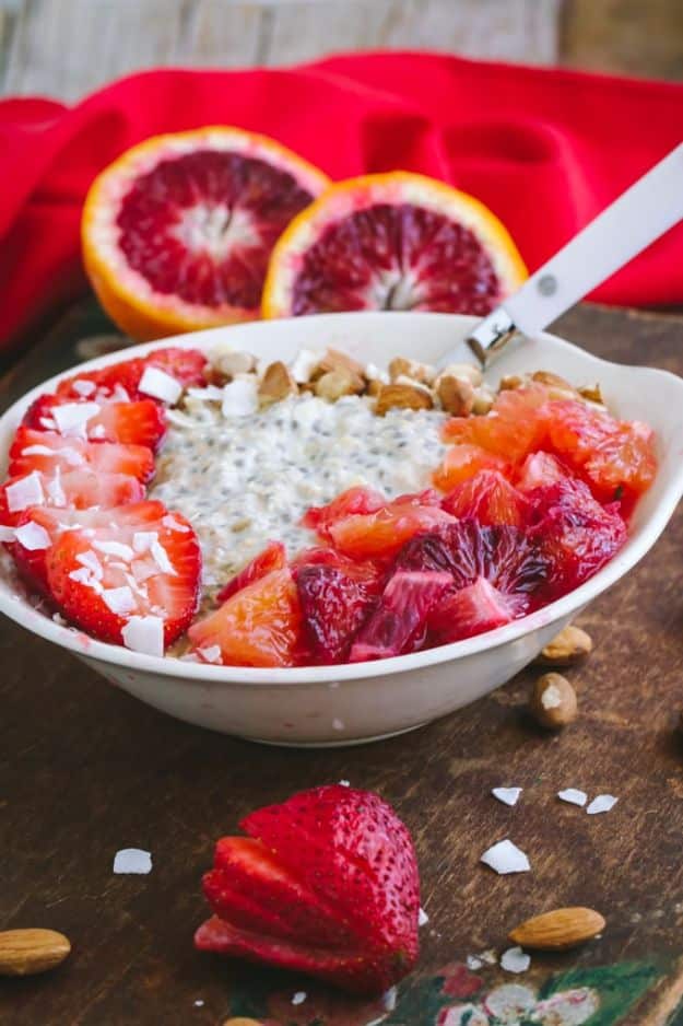 Overnight Oats Recipes - Blood Orange Overnight Oats - Easy Breakfast Recipe Idea - Healthy Fruit to Add Blueberry, Banana, Strawberry and Pineapple, Apple Cinnamon - Brunch Ideas and Kids Breakfasts #recipes #overnightoats