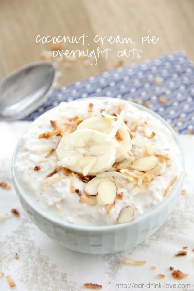 Overnight Oats Recipes - Coconut Cream Pie Overnight Oats - Easy Breakfast Recipe Idea - Healthy Fruit to Add Blueberry, Banana, Strawberry and Pineapple, Apple Cinnamon - Brunch Ideas and Kids Breakfasts #recipes #overnightoats