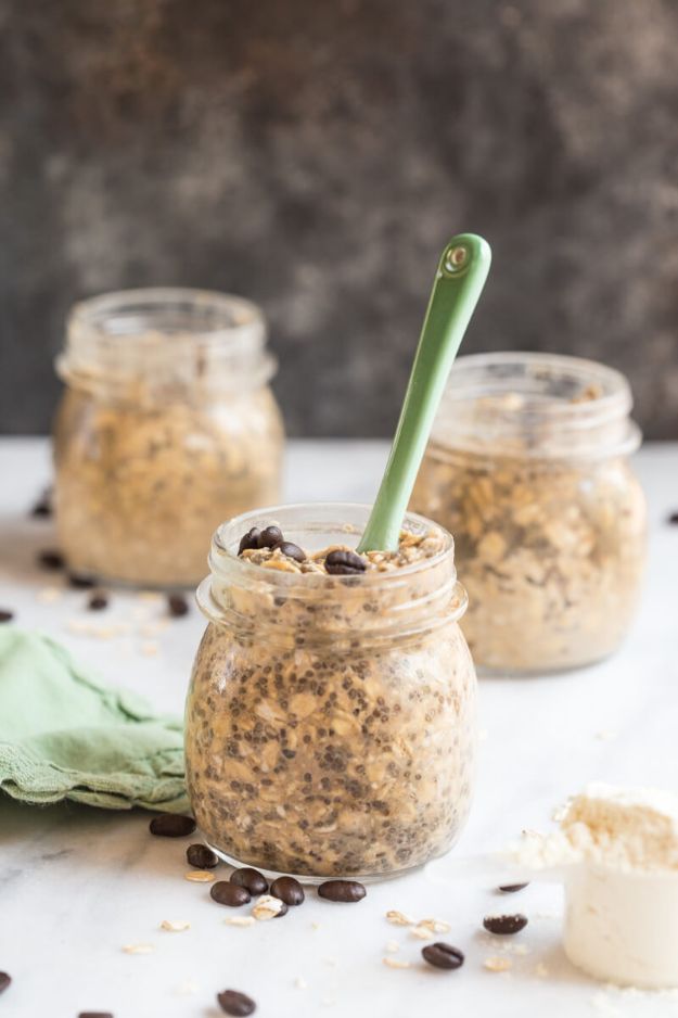 Overnight Oats Recipes - Cold Brew Coffee Overnight Protein Oatmeal - Easy Breakfast Recipe Idea - Healthy Fruit to Add Blueberry, Banana, Strawberry and Pineapple, Apple Cinnamon - Brunch Ideas and Kids Breakfasts #recipes #overnightoats