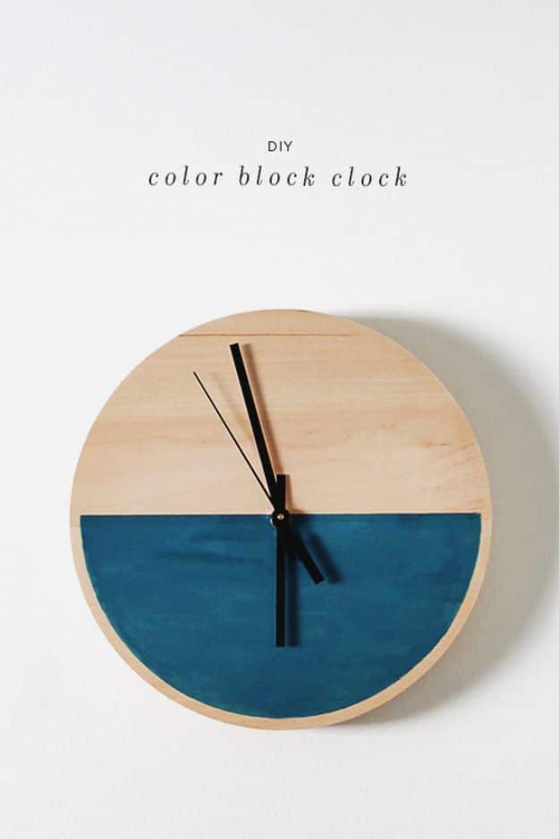 Cheap Last Minute Gifts DIY - DIY Color Block Clock - Inexpensive DIY Gift Ideas To Make On A Budget - Homemade Christmas and Birthday Presents to Make For Mom, Dad, Daughter & Son, Kids, Friends and Family - Cool and Creative Crafts, Home Decor and Accessories, Fun Gadgets and Phone Stuff - Quick Gifts From Dollar Tree Items #diygifts #cheapgifts #christmasgifts