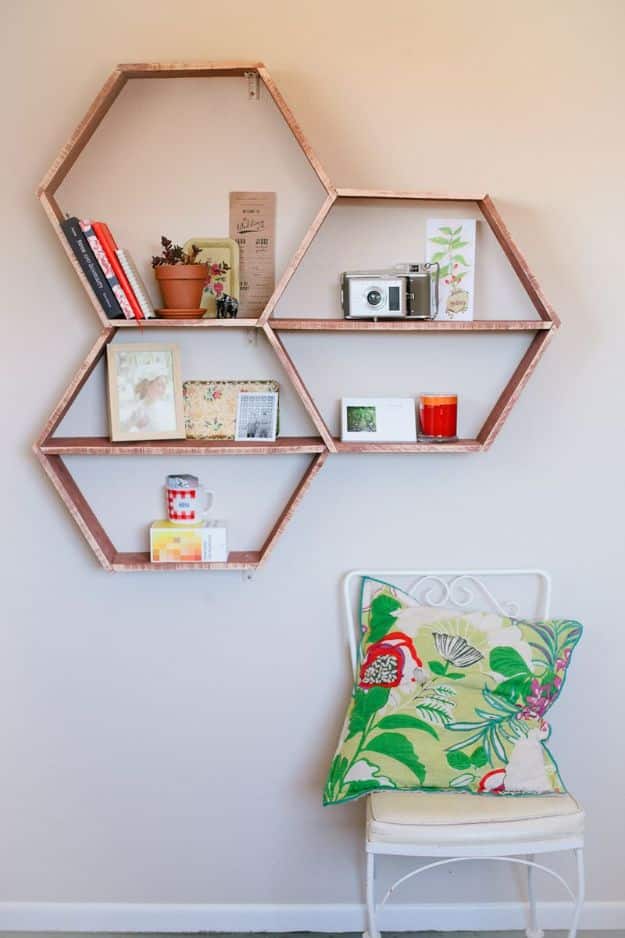 Cheap DIY Living Room Decor Ideas - DIY Honeycomb Shelves - Cool Modern, Rustic Creative Farmhouse Home Decor On A Budget - Do It Yourself Coffee Tables, Wall Art, Rugs, Pillows and Chairs. Step by Step Tutorials and Instructions #diydecor #livingroom #decorideas