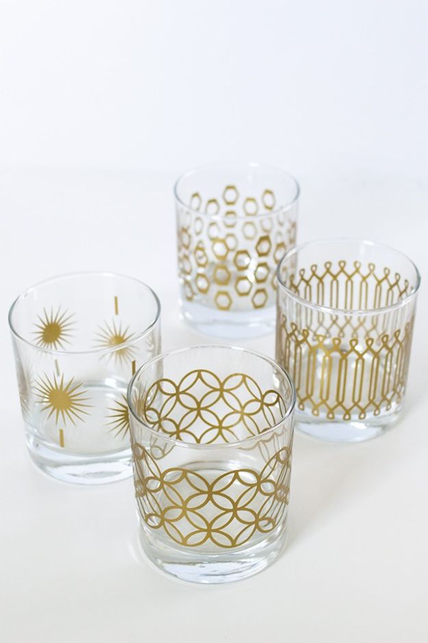 Cheap Last Minute Gifts DIY - DIY Metallic Print Glassware - Inexpensive DIY Gift Ideas To Make On A Budget - Homemade Christmas and Birthday Presents to Make For Mom, Dad, Daughter & Son, Kids, Friends and Family - Cool and Creative Crafts, Home Decor and Accessories, Fun Gadgets and Phone Stuff - Quick Gifts From Dollar Tree Items #diygifts #cheapgifts #christmasgifts