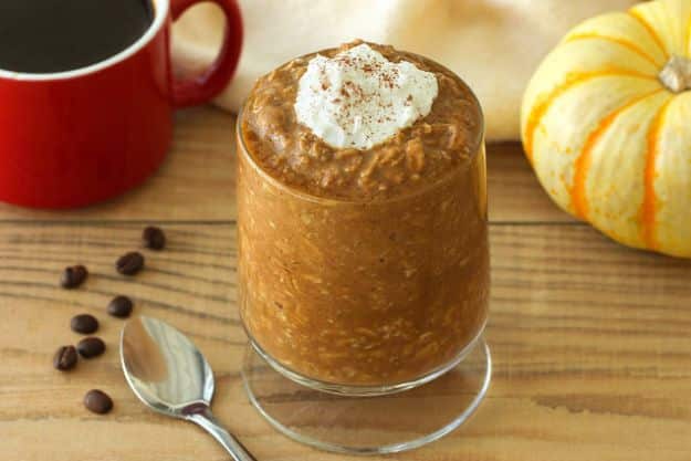 Overnight Oats Recipes - Healthy Pumpkin Spice Latte Overnight Oats - Easy Breakfast Recipe Idea - Healthy Fruit to Add Blueberry, Banana, Strawberry and Pineapple, Apple Cinnamon - Brunch Ideas and Kids Breakfasts #recipes #overnightoats