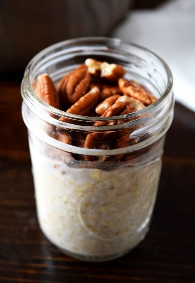 Overnight Oats Recipes - Pecan Pie Overnight Oats - Easy Breakfast Recipe Idea - Healthy Fruit to Add Blueberry, Banana, Strawberry and Pineapple, Apple Cinnamon - Brunch Ideas and Kids Breakfasts #recipes #overnightoats