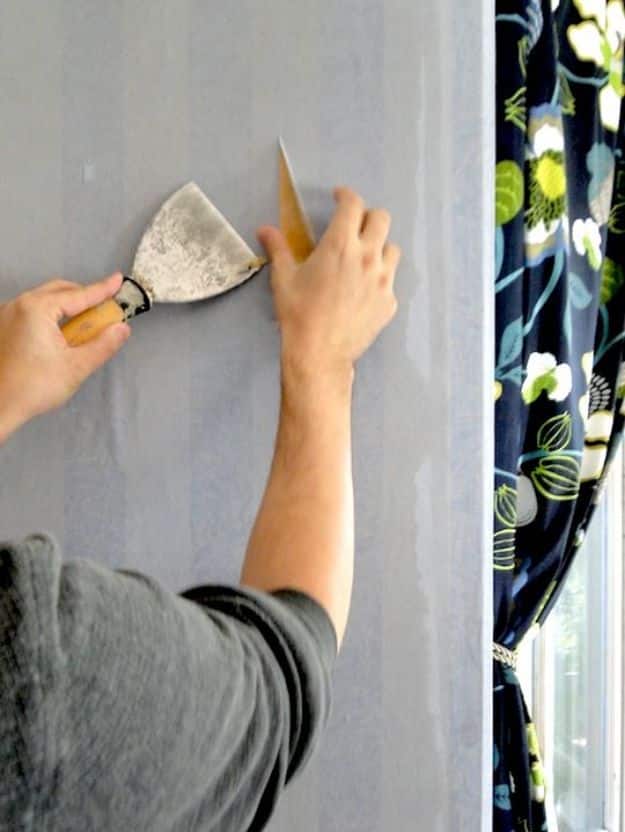 Wallpaper Tips and Tricks - Remove Wallpaper Even If You Dread It - Easy DIY Wallpapering Tutorials - How to Hang Wall Paper for Beginners - Step by Step Instructions and Cool Hacks for Hanging Wall Papers  #diy