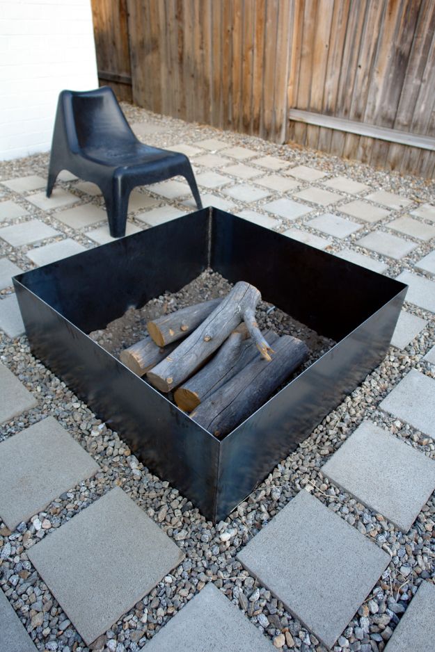 DIY Firepits - Simple Metal Fire Pit - Step by Step Tutorial for Raised Firepit , In Ground, Portable, Brick, Stone, Metal and Cinder Block Outdoor Fireplace #outdoors #diy