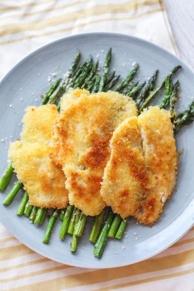 Easy Tilapia Recipe for Dinner- Simple Panko Crusted Tilapia - Simple and Quick Fish Recipes Ideas for Cooking Tilapia - Dinner, Lunch, Snacks and Appetizers - Healthy Foods, Gluten Free Low Carb and Keto Friendly Dishes - Salads, Pastas and Easy Weeknight Dinners, Lunches for Work - Broiled, Grilled, Lemon Baked, Fried and Quick Ways to Make Tilapia 