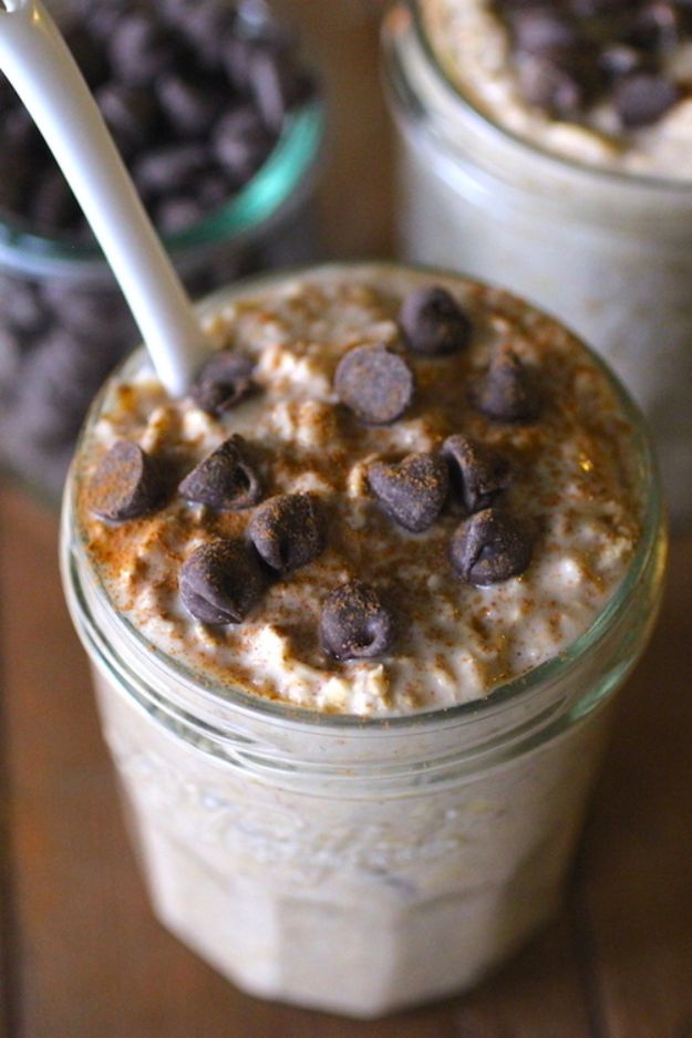 Overnight Oats Recipes - Skinny Latte Overnight Protein Oats - Easy Breakfast Recipe Idea - Healthy Fruit to Add Blueberry, Banana, Strawberry and Pineapple, Apple Cinnamon - Brunch Ideas and Kids Breakfasts #recipes #overnightoats
