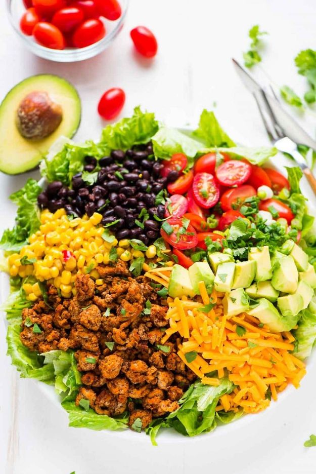 Ground Turkey Recipes - Skinny Taco Salad - Healthy and Easy Turkey Recipe Ideas for Dinner, Lunch, Snack - Quick Crockpot and Instant Pot, Casserole, Meatballs, Pasta and Burgers - Keto Friendly and Low Carb, Paleo, Gluten Free #turkeyrecipes