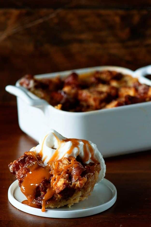 Fireball Whiskey Recipes - Apple Fritter Bread Pudding - Fire ball Whisky Recipe Ideas - Pie, Desserts, Drinks, Homemade Food and Cocktails - Easy Treats and Christmas Dishes #fireball #recipes #food 