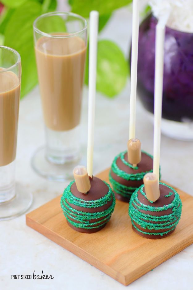 Cake Pop Recipes and Ideas - Bailey's Spiked Cake Pops - How to Make Cake Pops - Easy Recipe for Chocolate, Funfetti Birthday, Oreo, Red Velvet - Wedding and Christmas DIY #cake #recipes 