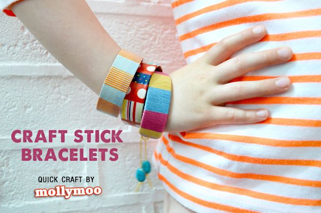 Easy Crafts for Kids - Craft Stick Bracelets - Quick DIY Ideas for Children - Boys and Girls Love These Cool Craft Projects - Indoor and Outdoor Fun at Home - Cheap Playtime Activities #kidscrafts