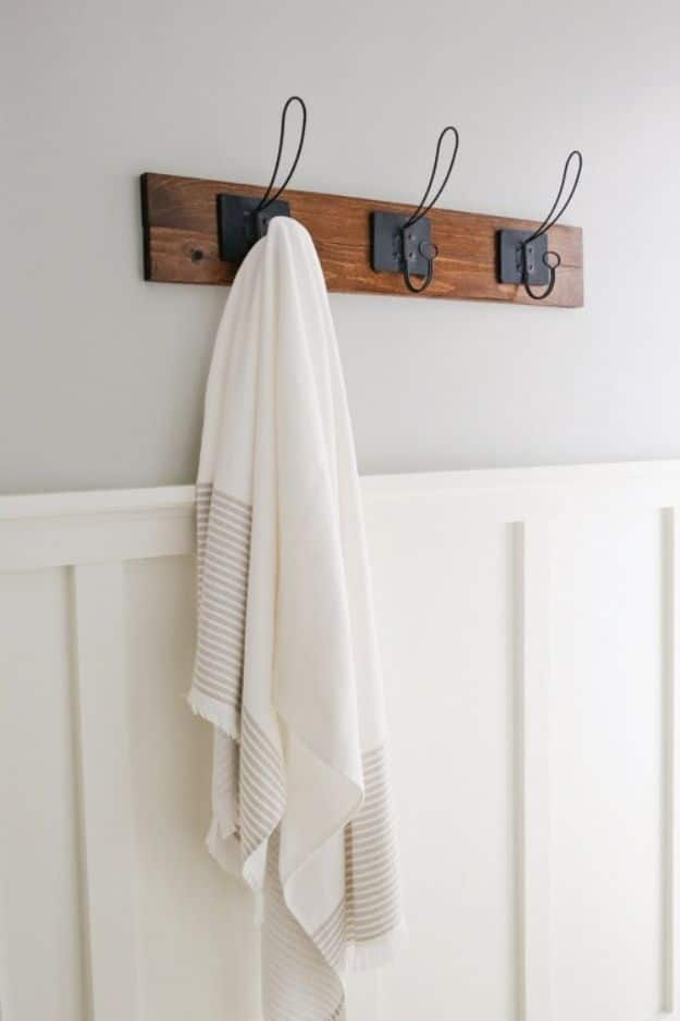 Magnolia Homes Decor Ideas - Farmhouse Style DIY Towel Rack - DIY Decor Inspired by Chip and Joanna Gaines - Fixer Upper Dining Room, Coffee Tables, Light Fixtures for Your House - Do It Yourself Decorating On A Budget With Farmhouse Style Decorations for the Home 