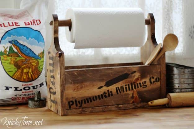 Cheap Bathroom Decor Ideas - Farmhouse Wood Tote DIY - DIY Decor and Home Decorating Ideas for Bathrooms - Easy Wall Art, Rugs and Bath Mats, Shower Curtains, Tissue and Toilet Paper Holders #diy #bathroom #homedecor