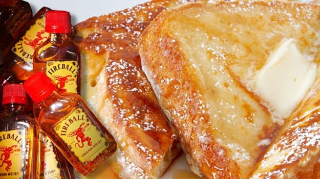 Fireball Whiskey Recipes - Fireball French Toast - Fire ball Whisky Recipe Ideas - Pie, Desserts, Drinks, Homemade Food and Cocktails - Easy Treats and Christmas Dishes #fireball #recipes #food 