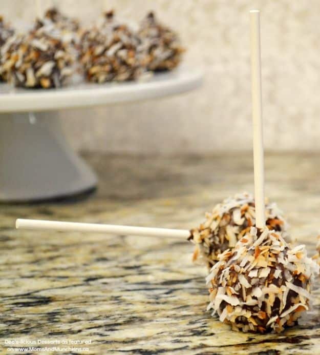 Cake Pop Recipes and Ideas - German Chocolate Cake Pops - Easy Recipe for Chocolate, Funfetti Birthday, Oreo, Red Velvet - Wedding and Christmas DIY #cake #recipes 