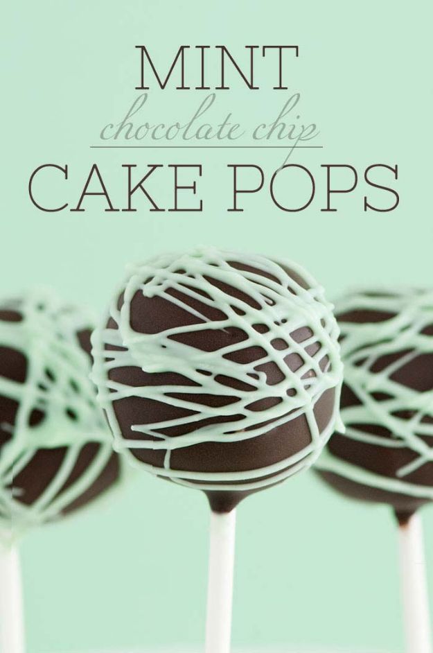 Cake Pop Recipes and Ideas - Mint Chocolate Cake Pops - Easy Recipe for Chocolate, Funfetti Birthday, Oreo, Red Velvet - Wedding and Christmas DIY #cake #recipes 