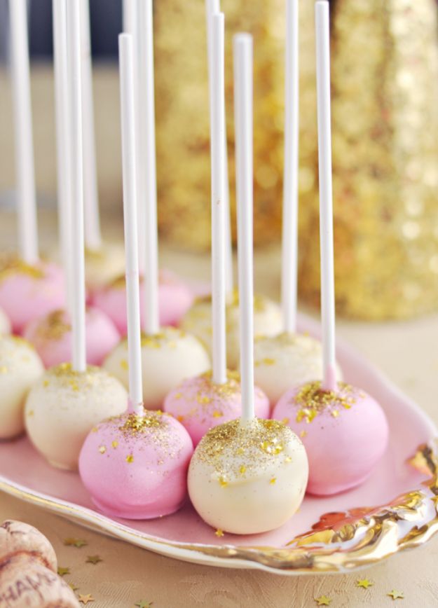 Cake Pop Recipes and Ideas - Champagne - How to Make Cake Pops - Easy Recipe for Chocolate, Funfetti Birthday, Oreo, Red Velvet - Wedding and Christmas DIY #cake #recipes 