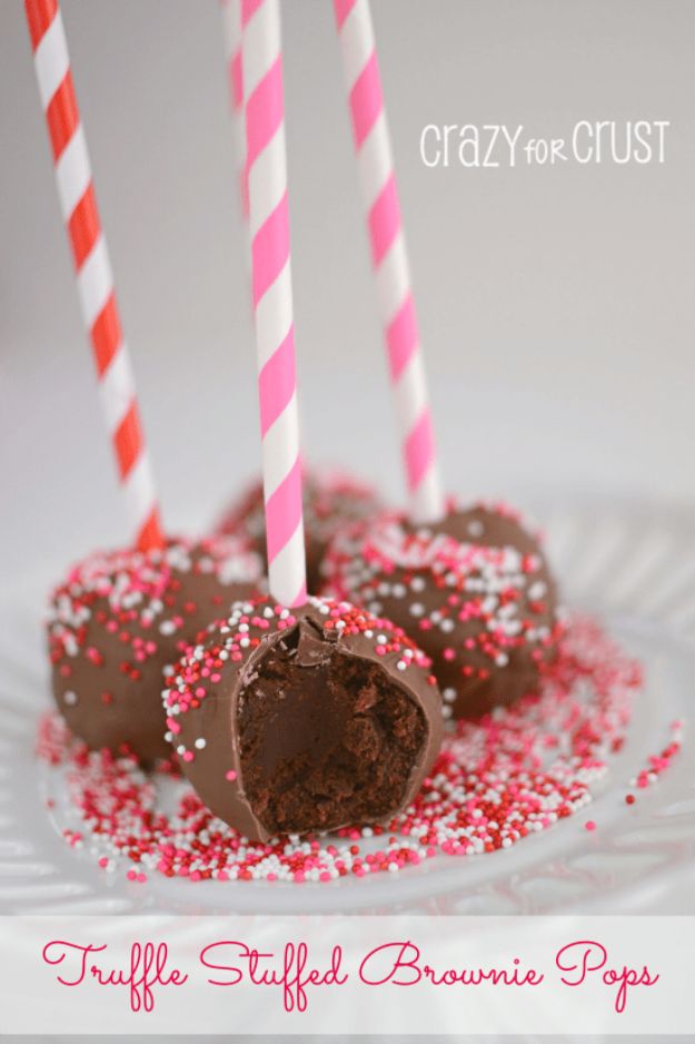 Cake Pop Recipes and Ideas - Truffle Stuffed Brownie Pops - How to Make Cake Pops - Easy Recipe for Chocolate, Funfetti Birthday, Oreo, Red Velvet - Wedding and Christmas DIY #cake #recipes 