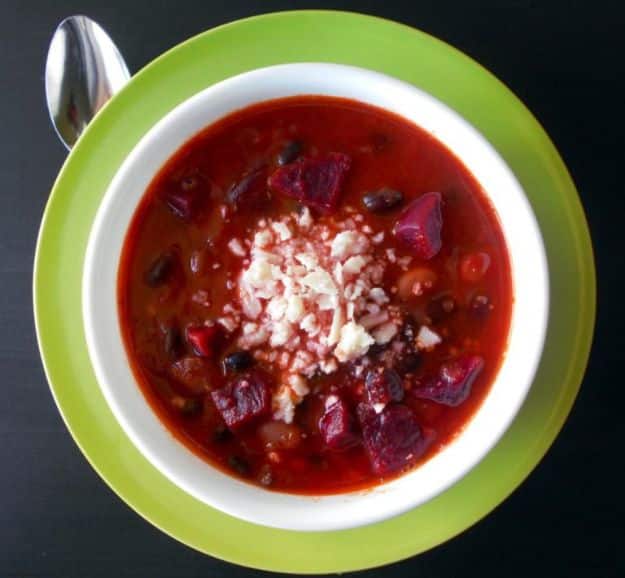 Chili Recipes - Vegetarian Beet Chili - Easy Crockpot, Instant Pot and Stovetop Chili Ideas - Healthy Weight Watchers, Pioneer Woman - No Beans, Beef, Turkey, Chicken  #chili #recipes 
