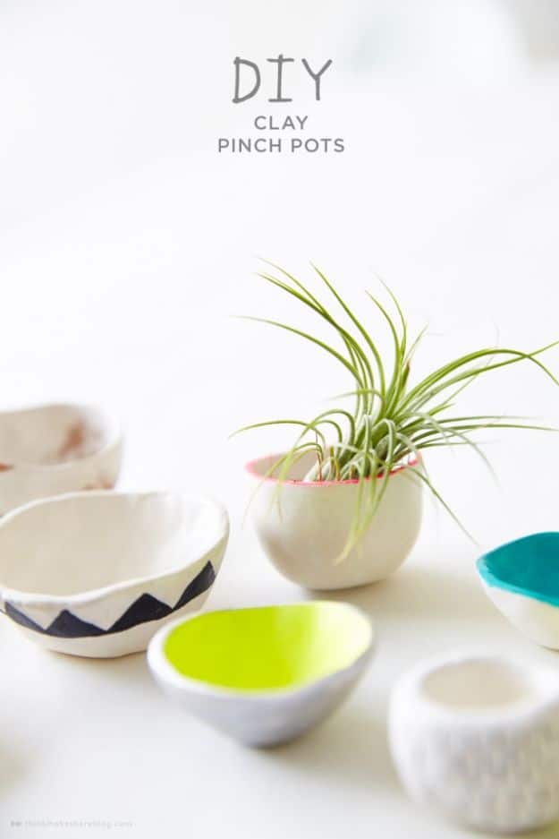 Fun DIY Ideas for Adults - DIY Clay Pinch Pots - Easy Crafts and Gift Ideas , Cool Projects That Are Fun to Make - Crafts Idea for Men and Women 