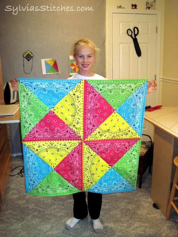 Easy Quilt Ideas for Beginners - Easy Bandana Quilt - Free Quilt Patterns and Simple Projects With Fat Quarters - How to Make Baby Blankets, Table Runners, Jelly Rolls