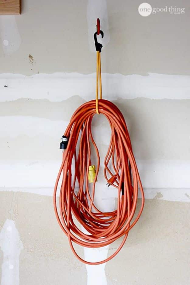 DIY Garage Organization Ideas - Extension Cord Hanger - Cheap Ways to Organize Garages on A Budget - Ideas for Storage, Storing Tools, Small Spaces, DYI Shelves, Organizing Hacks