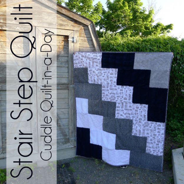 Easy Quilt Ideas for Beginners - Stair Step Quilt - Free Quilt Patterns and Simple Projects With Fat Quarters - How to Make Baby Blankets, Table Runners, Jelly Rolls