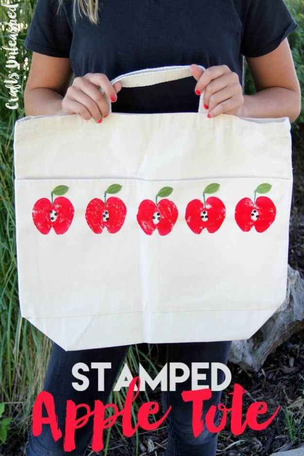 DIY Apple Crafts | Apple Craft DIY Stamped Tote Bag - Cute and Easy DIY Ideas With Apples - Painting, Mason Jars, Home Decor