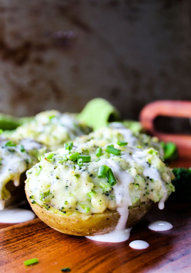 Recipes for Clean Eating - Broccoli Ranch Twice Baked Potatoes - Raw and Whole Foods, Unprocessed Meal and Snack Ideas for Lunch and Dinner - Fresh, Healthy Foods and Recipe Ideas