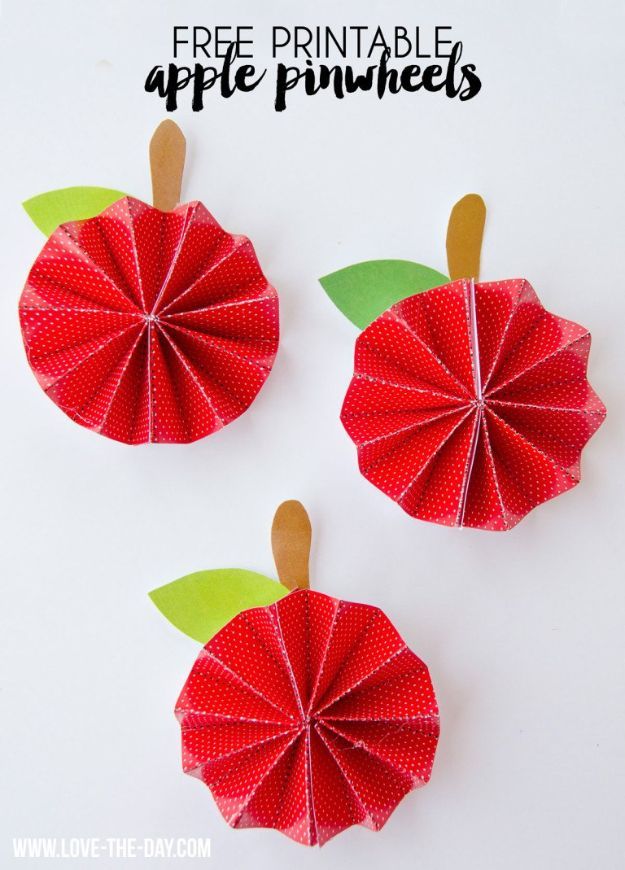 DIY Apple Crafts | DIY Free Printable Apple Pinwheel - Cute and Easy DIY Ideas With Apples - Painting, Mason Jars, Home Decor