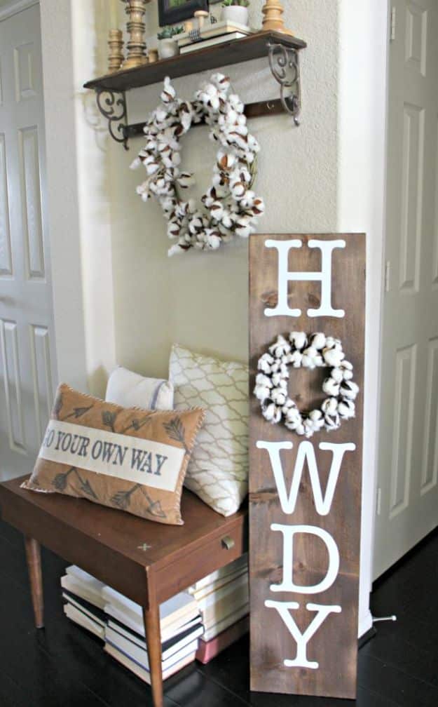 DIY Signs To Make For Your Home | Howdy Porch Sign - Rustic Wall Art Ideas and Homemade Sign for Bedroom, Kitchen, Farmhouse Decor | Stencil Pallet and Distressed Vintage