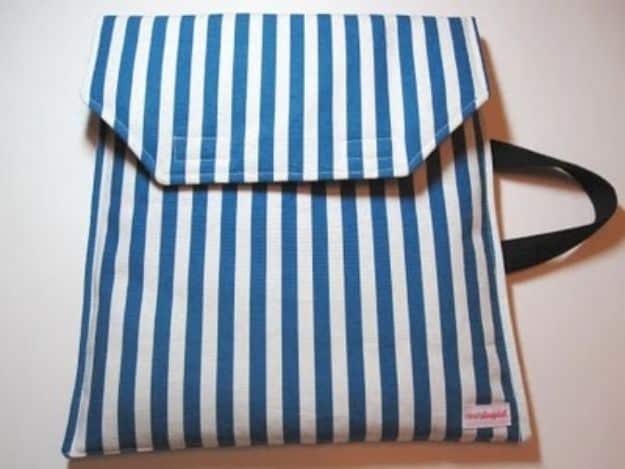 DIY Laptop Bags - Netbook Case Tutorial - Easy Bag Projects to Make For Your Computer - Cool and Cheap Homemade Messnger Bags, Cases for Laptops - Shoulder Bag and Briefcase, Backpack