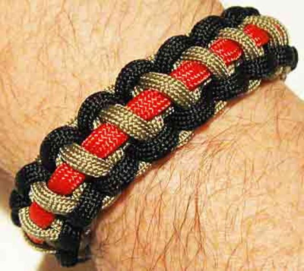 DIY Paracord Bracelet Ideas - Tri-Color Cobra Survival Paracord Bracelet - Tutorials for Easy Woven Paracord Bracelets | Survival and Stitched Patterns With Instructions and How To