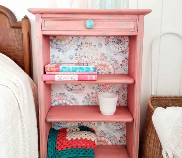 DIY Bookshelves - Update a Bookcase with the Super Finish Max Paint Sprayer - Easy Book Shelf Ideas to Build for Cheap Home Decor - Tutorials and Plans, Best IKEA Hacks, Rustic Farmhouse and Mid Century Modern