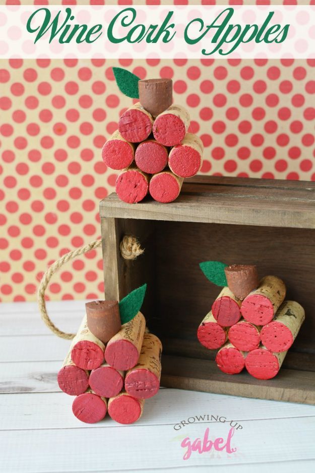 DIY Apple Crafts | Wine Cork Apple - Cute and Easy DIY Ideas With Apples - Painting, Mason Jars, Home Decor