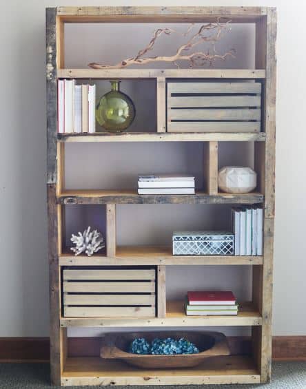 DIY Bookshelves - Crates and Reclaimed Pallet Bookshelf - Easy Book Shelf Ideas to Build for Cheap Home Decor - Tutorials and Plans, Best IKEA Hacks, Rustic Farmhouse and Mid Century Modern