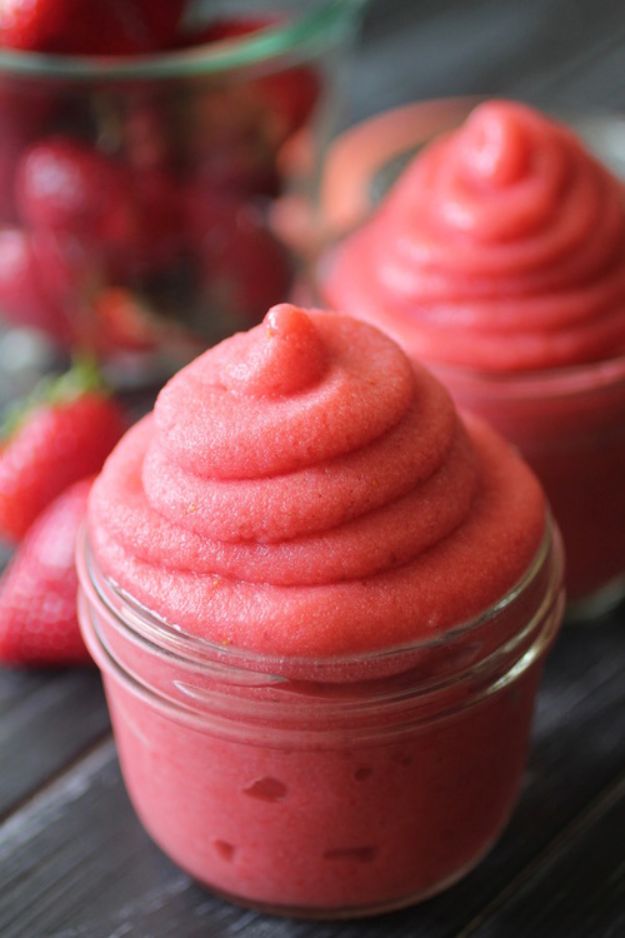 Best Strawberry Recipes - Clean Eating Strawberry Dole Whip - Easy Recipe Ideas With Fresh Strawberries - Dessert, Cakes, Breakfast, Muffins, Pie, Salad