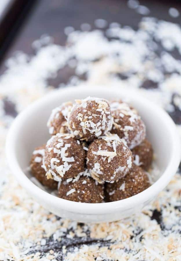 Best Coconut Recipes - Coconut Date Balls - Easy Recipe Ideas With Coconut - Side Dishes, Salads and Dessert Idea Made With Coconut - Cake, Cookies, Salad, Chicken