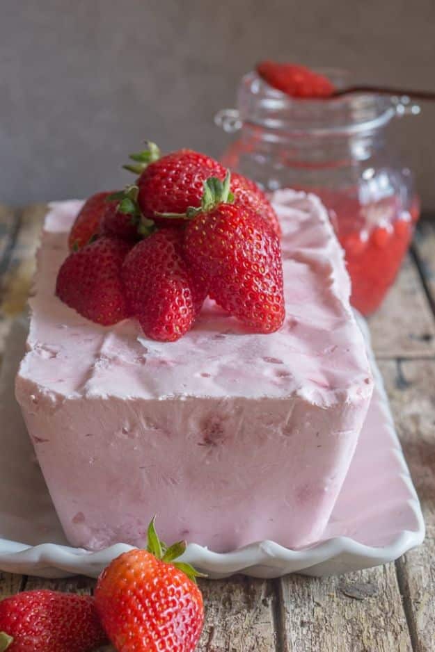 Best Strawberry Recipes - Creamy Strawberry Semifreddo - Easy Recipe Ideas With Fresh Strawberries - Dessert, Cakes, Breakfast, Muffins, Pie, Salad