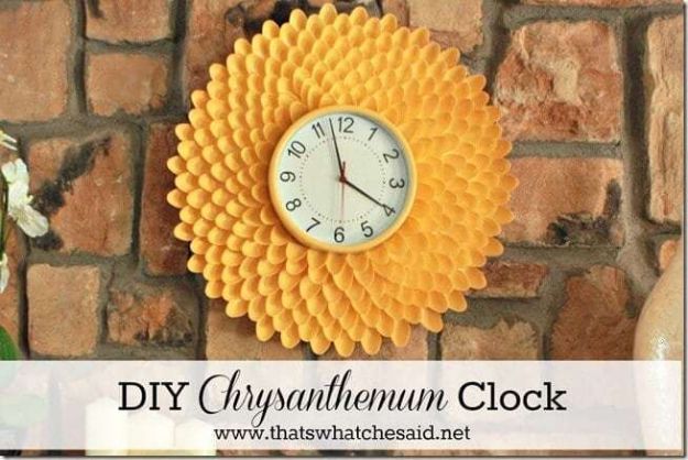 DIY Clocks - DIY Chrysanthemum Clock - Easy and Cheap Home Decor Ideas and Crafts for Wall Clock - Cool Bedroom and Living Room Decor, Farmhouse and Modern