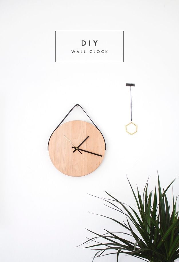 DIY Clocks - DIY Minimal Wall Clock - Easy and Cheap Home Decor Ideas and Crafts for Wall Clock - Cool Bedroom and Living Room Decor, Farmhouse and Modern