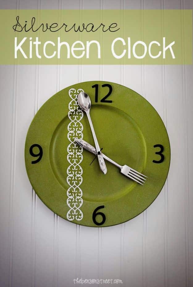 DIY Clocks - DIY Silverware Kitchen Clock - Easy and Cheap Home Decor Ideas and Crafts for Wall Clock - Cool Bedroom and Living Room Decor, Farmhouse and Modern