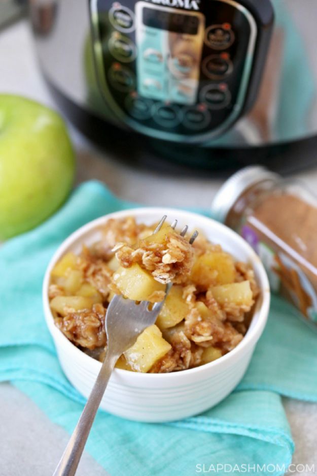 Instant Pot Desserts -Instant Pot Apple Oatmeal Crisp - Easy Dessert Ideas to Make in Your Instant Pot - Quick Cheesecake, Brownies, Cake - Healthy Idea With Fruit, Gluten Free