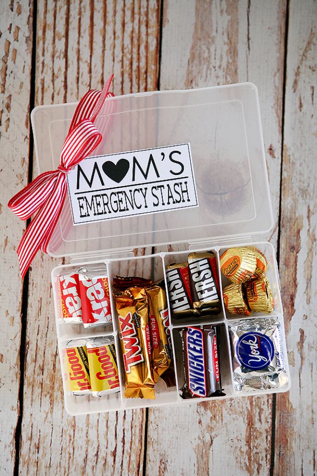 Cheap Mothers Day Gifts - Mom’s Emergency Stash - Homemade Presents and Gift Ideas for Mom - Cute and Easy Things to Make For Mother